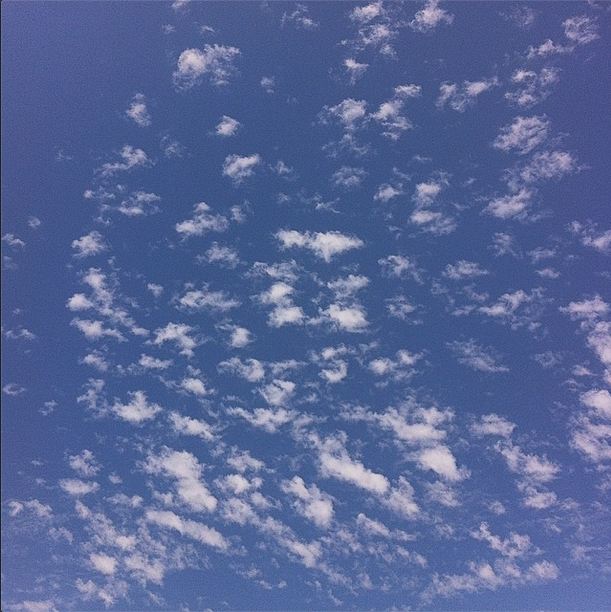 blue_sky__cloud_minimal_by_thel0go5-d7uzm0c